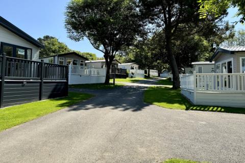 luxury lodges in cornwall to buy