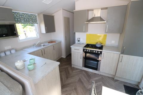 Kitchen and dining space in the 2021 Atlas Amethyst 