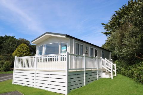 static caravan for sale with cheap deal offer on site