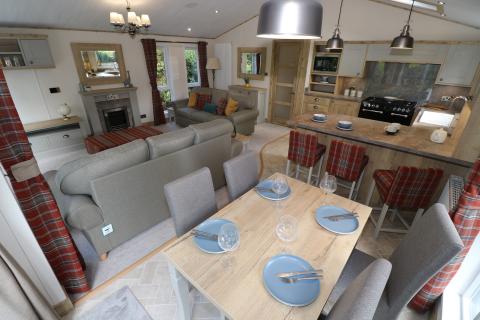 Dining area, kitchen and lounge