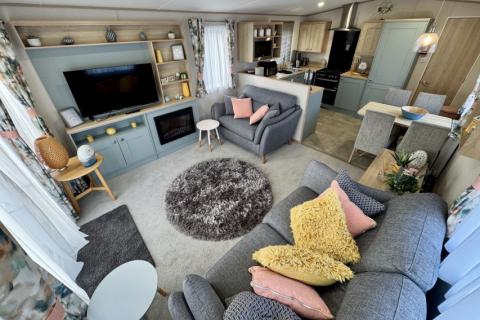 ABI Roecliffe bright and modern lounge