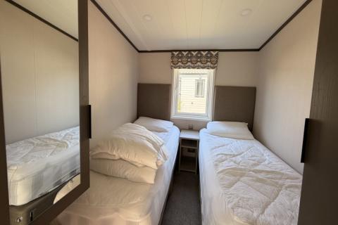victory Lakewood twin bedroom
