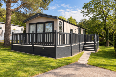 Holywell 10 swift moselle exterior view 