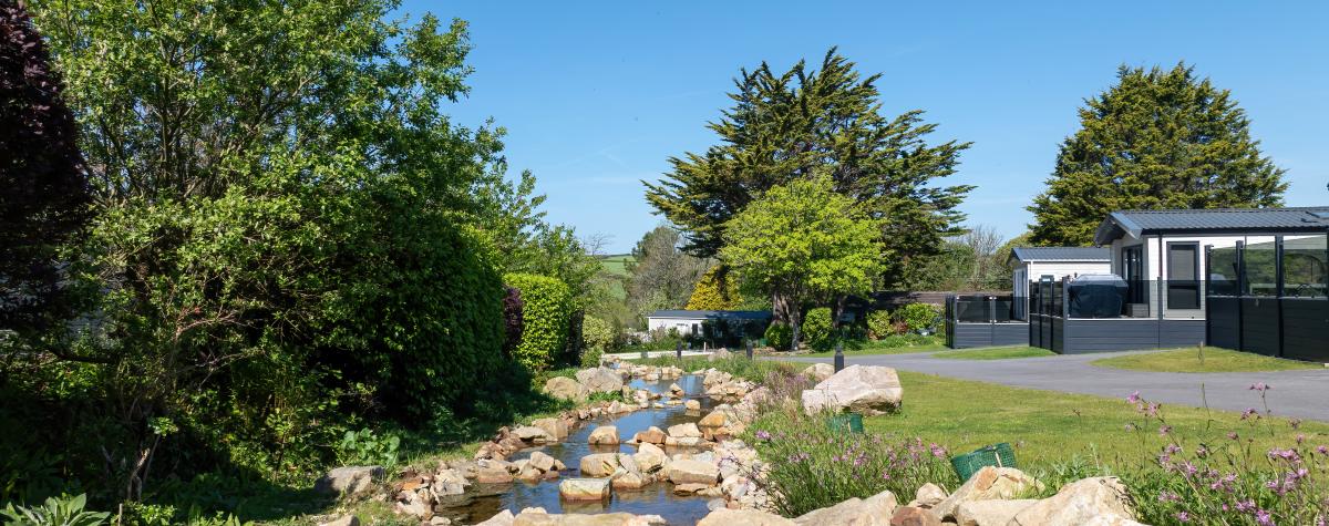 the stream at Silverbow Country Park