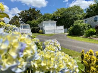 Silverbow Country Park with holiday homes for sale in Cornwall