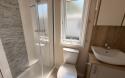 Ambleside en suite bathroom